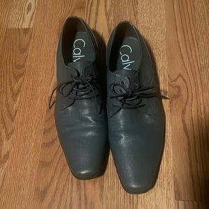 Men’s gray Calvin Klein Dress Shoes
